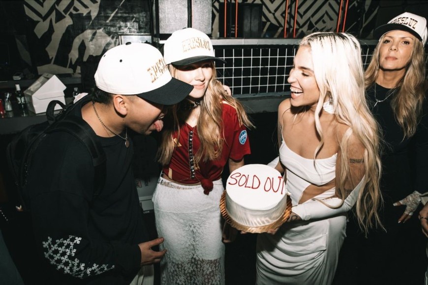 Mazzarri, productor venezolano radicado en Miami: Celebrando con Elena Rose el éxito del álbum “En las nubes - con mis panas”.