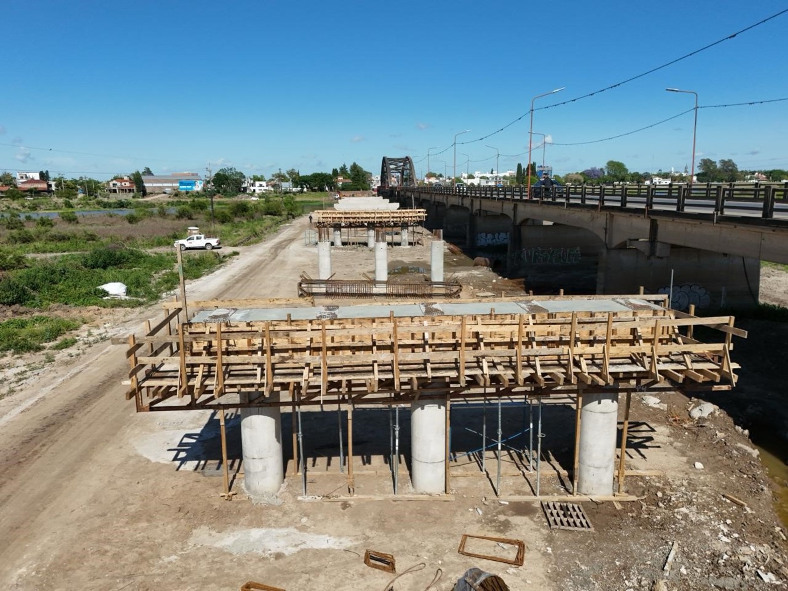 Nuevo puente Carretero: así son los trabajos en el río Salado para levantar las columnas