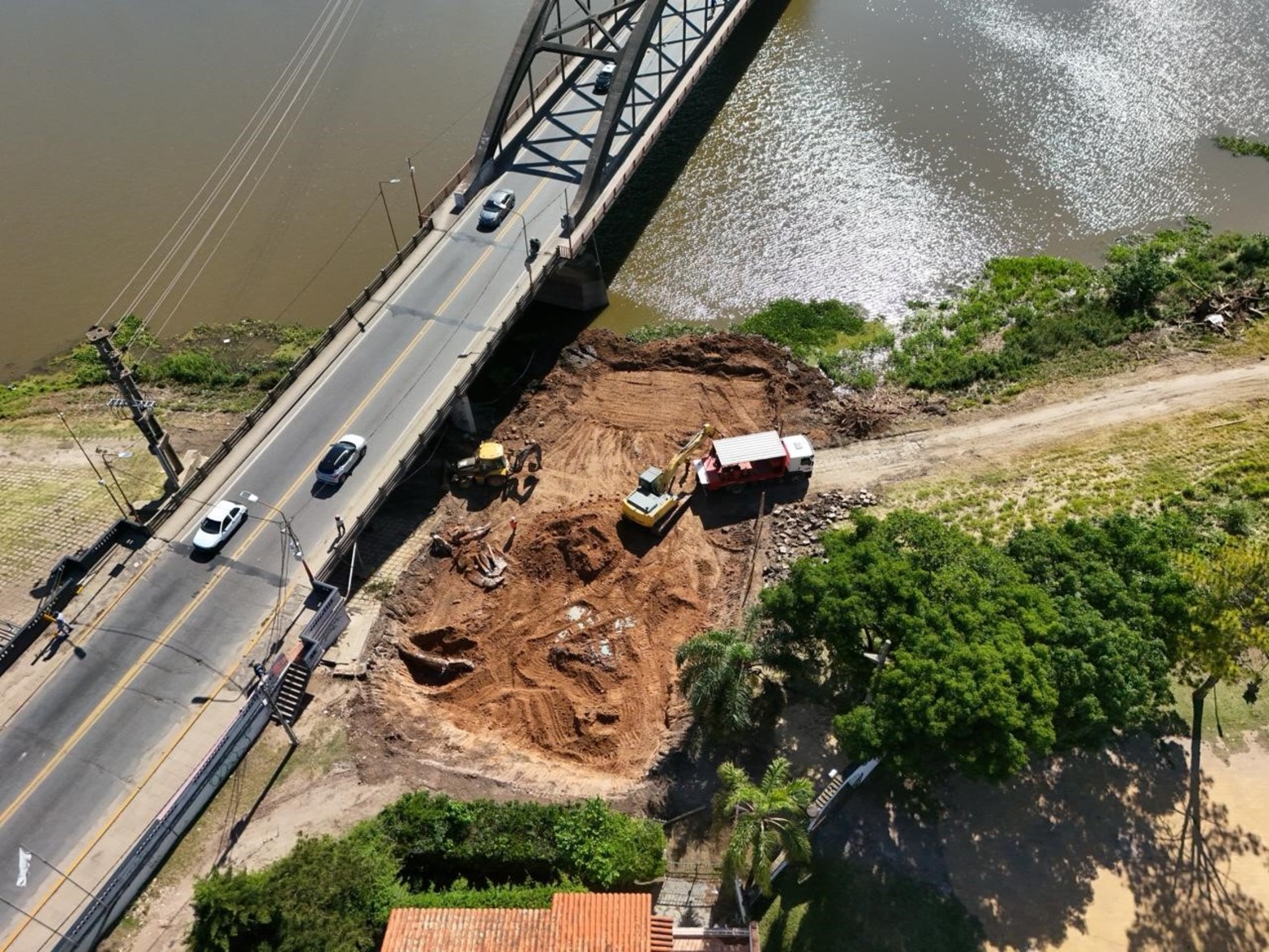 Nuevo puente Carretero: así son los trabajos en el río Salado para levantar las columnas