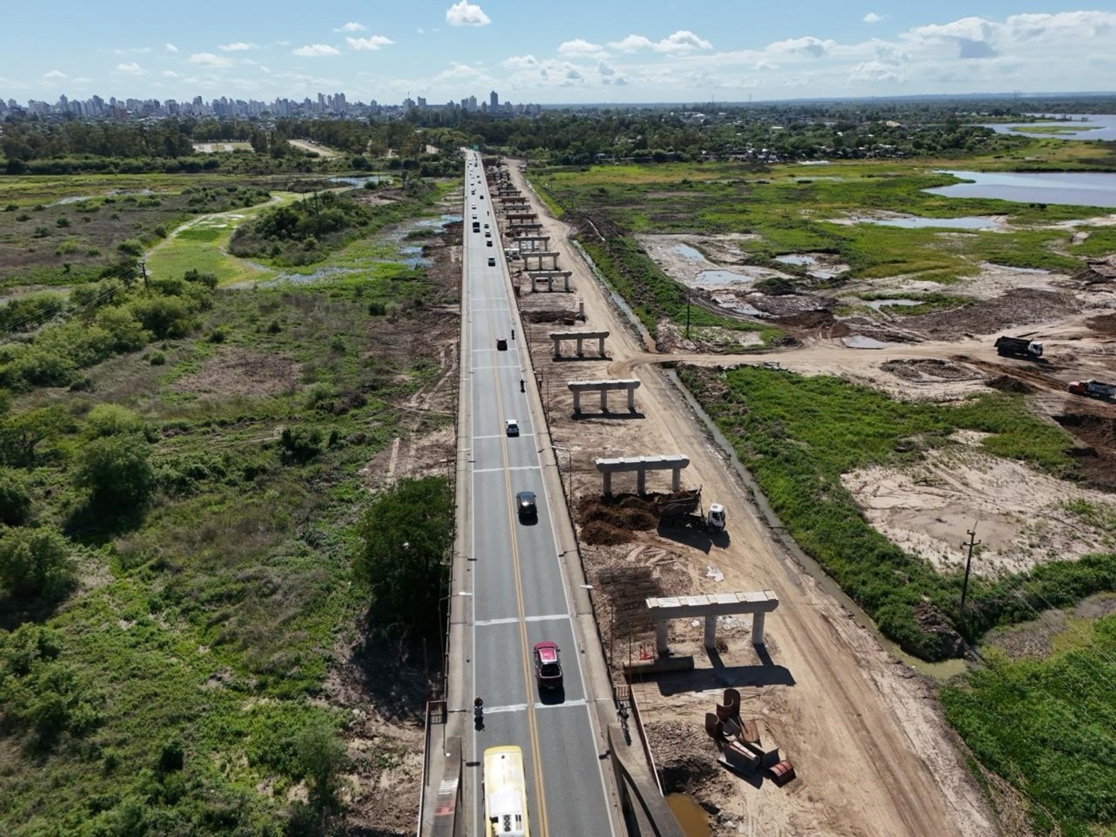 Nuevo puente Carretero: así son los trabajos en el río Salado para levantar las columnas