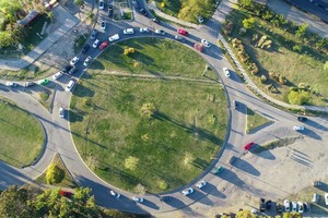 Los conductores que deban transitar por el sector deben prestar máxima atención a las restricciones. Crédito: Fernando Nicola.