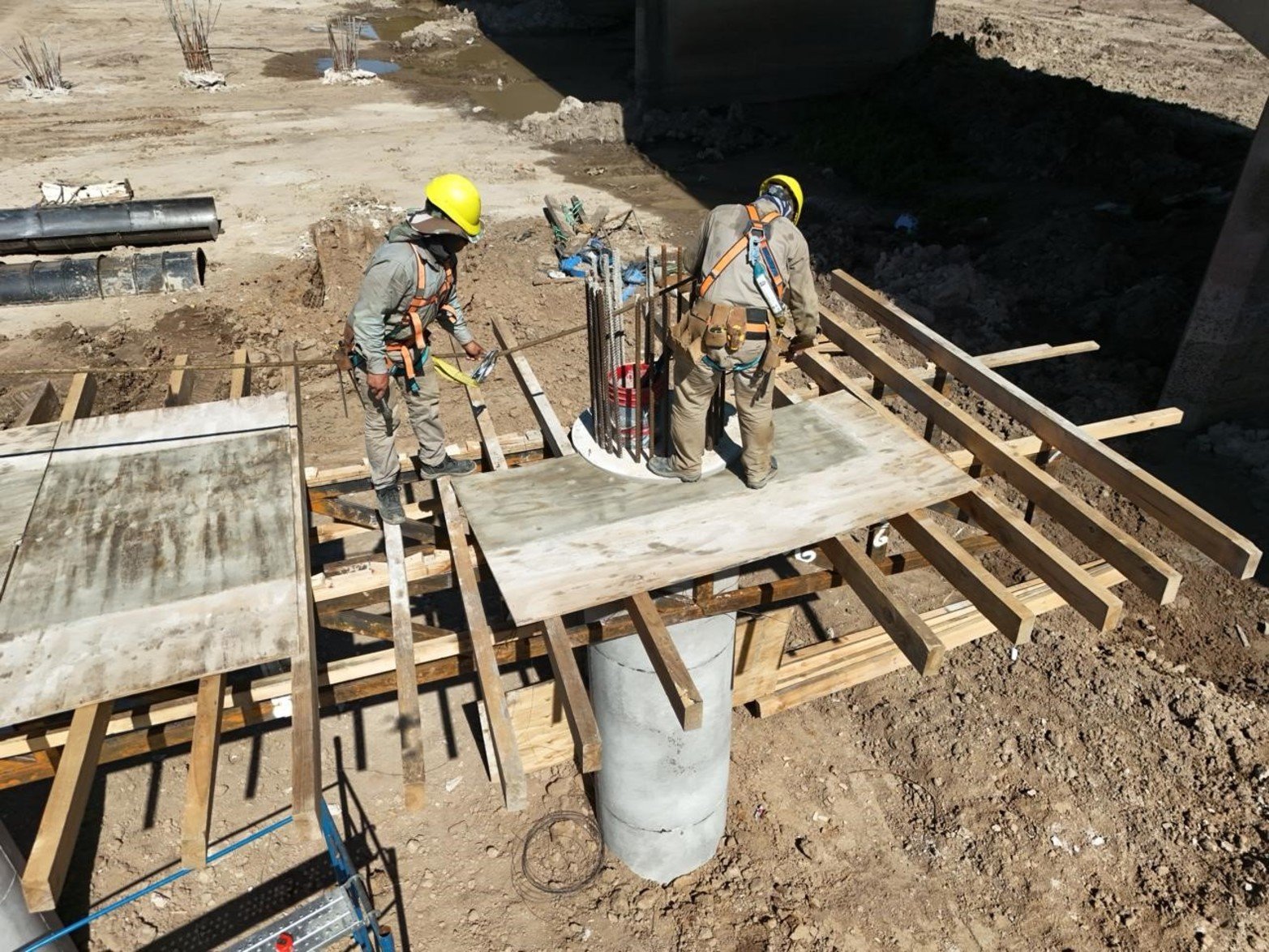 Nuevo puente Carretero: así son los trabajos en el río Salado para levantar las columnas