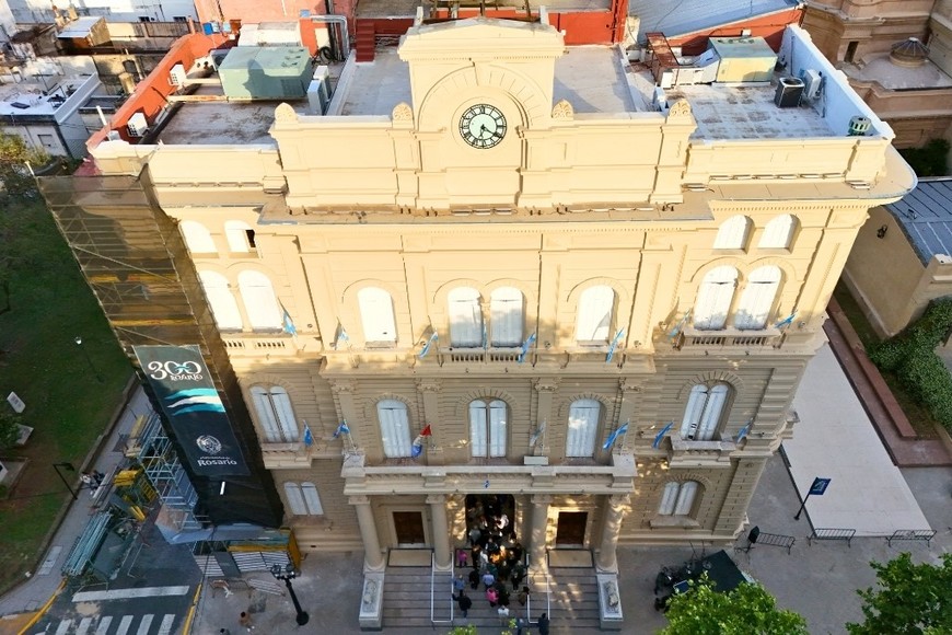 La fachada de la UNR. Foto: Fernando Nicola