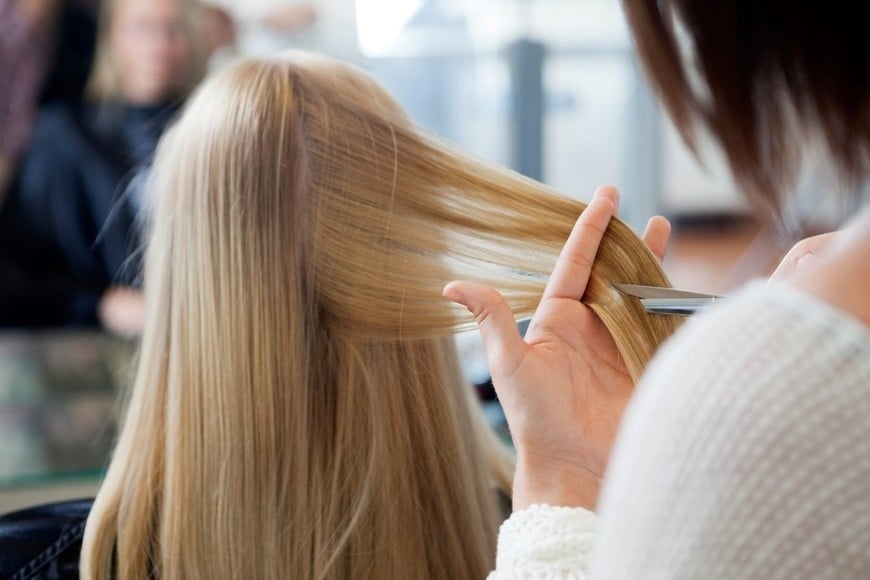 La fase creciente impulsa el crecimiento y la renovación capilar.