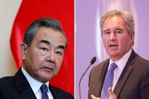 Wang Yi, canciller chino, y Pablo Quirno, flamante canciller argentino.