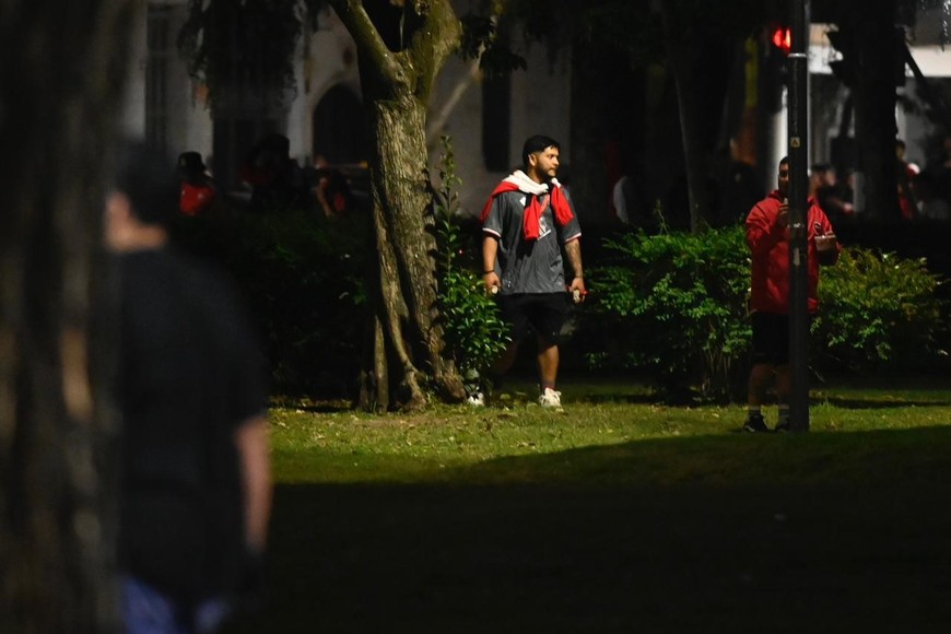 Incidentes entre los hinchas de Newell´s y la policía en Rosario. Foto: Marcelo Manera