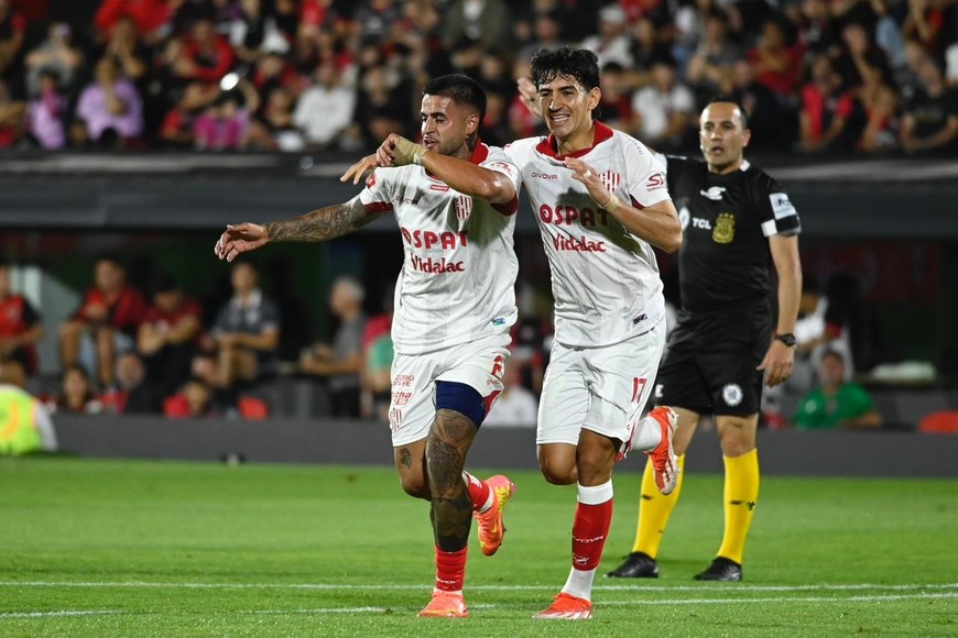 El triunfo en el Coloso le dio un espaldarazo al equipo. Foto: Marcelo Manera.