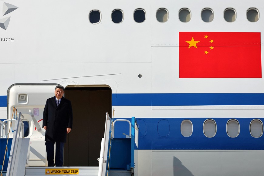 Chinese President Xi Jinping arrives for the Asia-Pacific Economic Cooperation (APEC) summit and on the sideline meeting with U.S. President Donald Trump, at the Gimhae international airport in Busan, South Korea, October 30, 2025.      Yonhap via REUTERS   THIS IMAGE HAS BEEN SUPPLIED BY A THIRD PARTY. NO RESALES. NO ARCHIVES. SOUTH KOREA OUT. NO COMMERCIAL OR EDITORIAL SALES IN SOUTH KOREA.     TPX IMAGES OF THE DAY