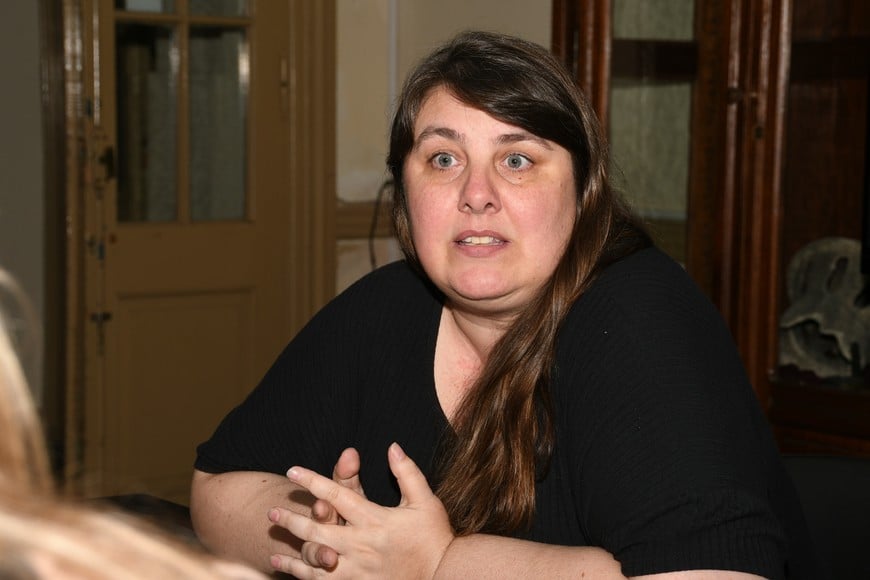 La profesora Melissa Mazzaro dijo que se lanzó una campaña solidaria para que 10 chicos puedan viajar a la Olimpíada Nacional de Matemática.