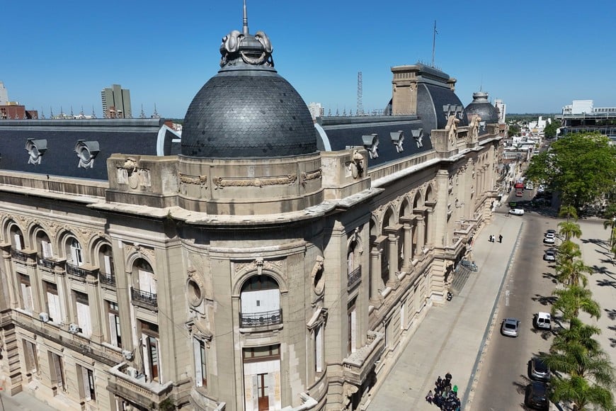 La Casa de Gobierno de Santa Fe tomada desde el drone de El Litoral. Foto: Fernando Nicola
