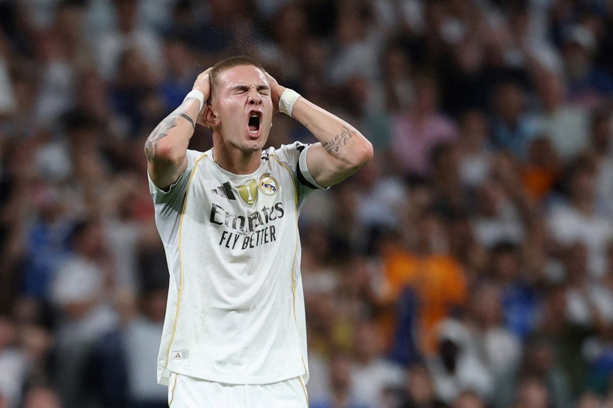 Soccer Football - LaLiga - Real Madrid v Villarreal - Santiago Bernabeu, Madrid, Spain - October 4, 2025
Real Madrid's Franco Mastantuono reacts REUTERS/Juan Medina
