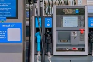 El nuevo sistema Pay-At-Pump fue lanzado en la Estación de Servicio YPF Yatay