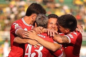 Defensa y Justicia vs Huracán. Foto: @CAHuracan