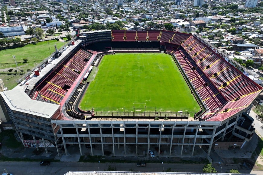 En la AFA consideran que es un “desperdicio” tener a un club tan grande como Colón “ sin pelear por el ascenso”.
