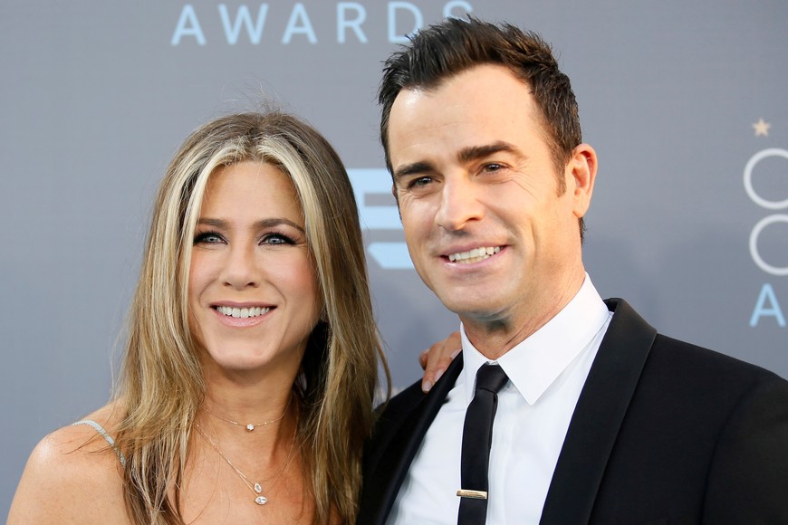 FILE PHOTO: Actors Jennifer Aniston and Justin Theroux arrive at the 21st Annual Critics' Choice Awards in Santa Monica, California January 17, 2016.  REUTERS/Danny Moloshok/File photo eeuu jennifer aniston justin theroux actriz actor pareja separacion actrices parejas separacion