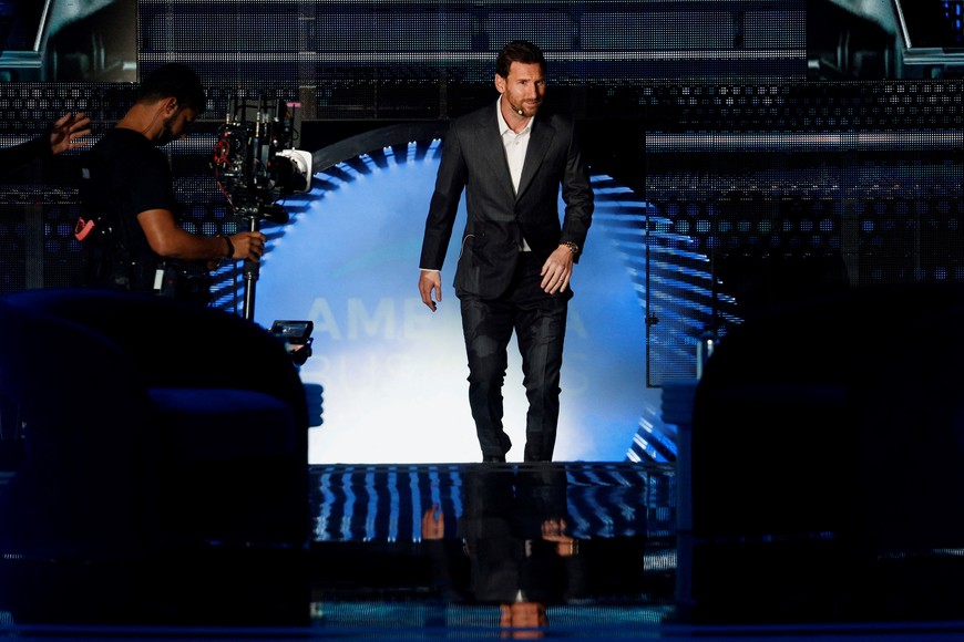 Argentine soccer player Lionel Messi arrives to speak at the America Business Forum in Miami, Florida, U.S., November 5, 2025. REUTERS/Marco Bello