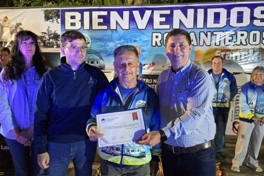 “Cuando las comunidades se mueven, todo el Departamento avanza —cerró Pirola—. Esa es la mejor muestra de que el desarrollo nace de abajo hacia arriba, con la fuerza de quienes hacen todos los días.”