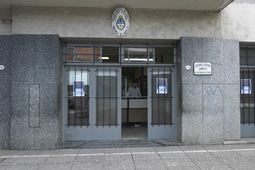 Autoridades y organizaciones celebran la iniciativa para ampliar la accesibilidad electoral.