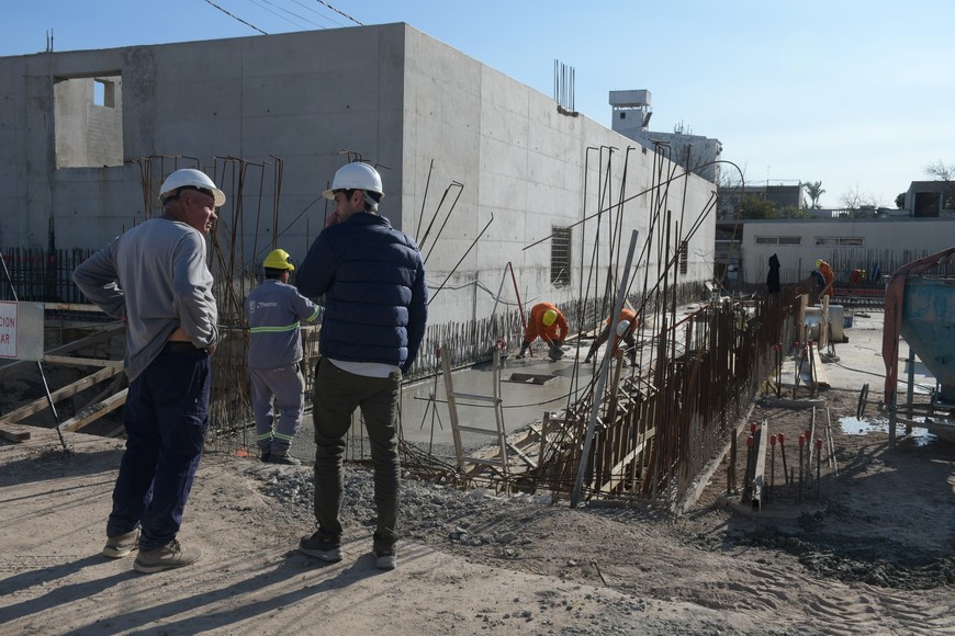 Una vez que se retomen los trabajos, y si todo avanza según lo previsto, faltará un año y medio para culminar. Foto: Manuel Fabatía (archivo)