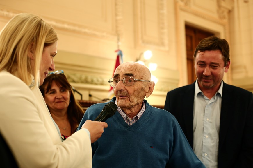 Fábrica de bolitas: el Senado distinguió a Víctor Hugo Chiarlo. Foto: Gentileza