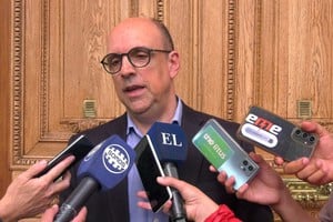El diputado radical habló con la prensa este jueves.