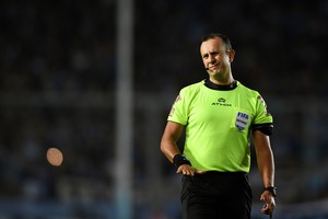 Darío Herrera será el encargado de dirigir el partido entre Unión y Barracas Central este sábado en la avenida.