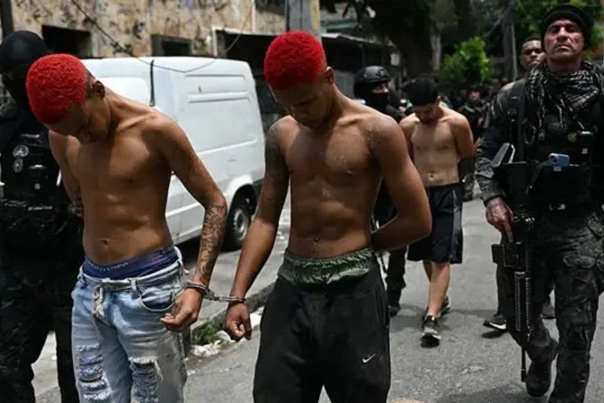 El Comando Vermelho es la mayor organización criminal de Brasil: narcotráfico, extorsión, robo, secuestro y sicariato.