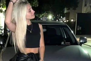 Le suspendieron la licencia a la joven que fue golpeada por un jubilado.