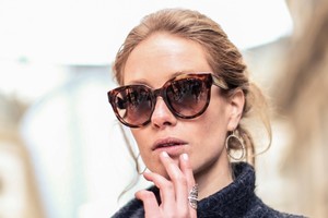 La moda óptica apuesta por líneas simples y materiales sostenibles.