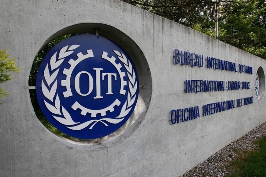 La Organización Internacional del Trabajo (OIT) es el organismo especializado de las Naciones Unidas que se ocupa de los asuntos relativos al trabajo y las relaciones laborales. Fundada el 11 de abril de 1919, tiene sede en Ginebra, Suiza. La constituyen tres órganos internos que interactúan entre sí: la Oficina Internacional del Trabajo, la Conferencia Internacional y el Consejo de Administración.