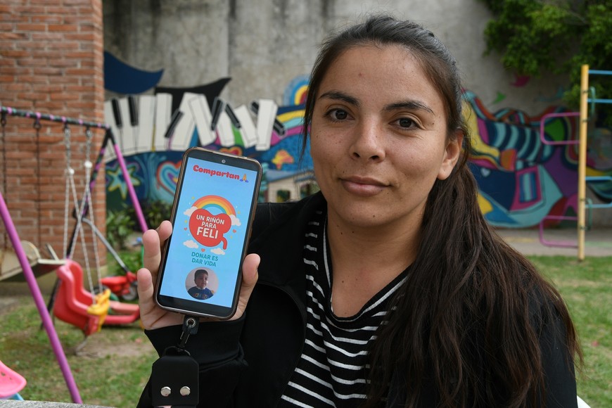 Felipe, de 3 años, necesita un trasplante de riñón. Su mamá Victoria inició una campaña en redes sociales para concientizar sobre la donación de órganos. Foto: Manuel Fabatía