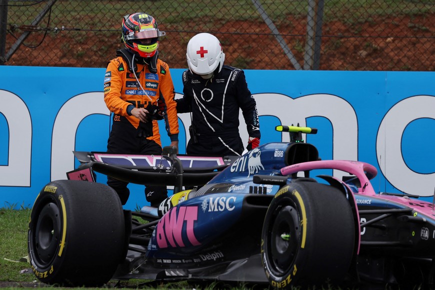 Formula One F1 - Sao Paulo Grand Prix - Autodromo Jose Carlos Pace, Sao Paulo, Brazil - November 8, 2025
McLaren's Oscar Piastri after he crashed out during the sprint race REUTERS/Amanda Perobelli