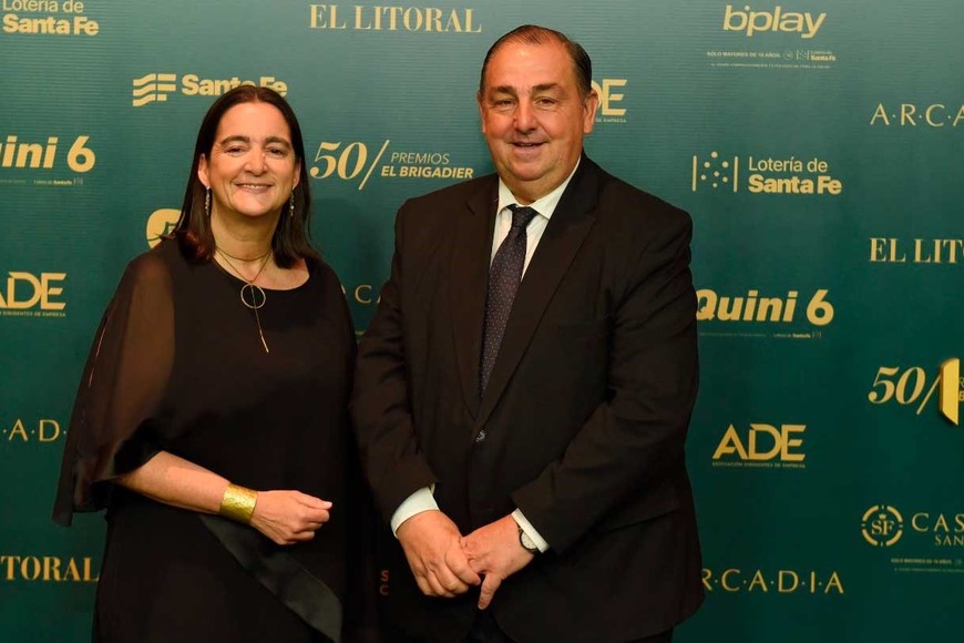 El intendente de la ciudad de Santa Fe, Dr. Juan Pablo Poletti y su esposa, María Pía Ellena.