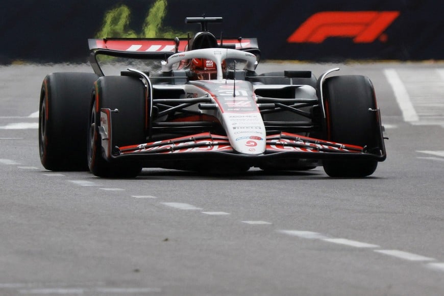 Formula One F1 - Azerbaijan Grand Prix - Baku City Circuit, Baku, Azerbaijan - September 20, 2025
Haas' Esteban Ocon during practice REUTERS/Anton Vaganov
