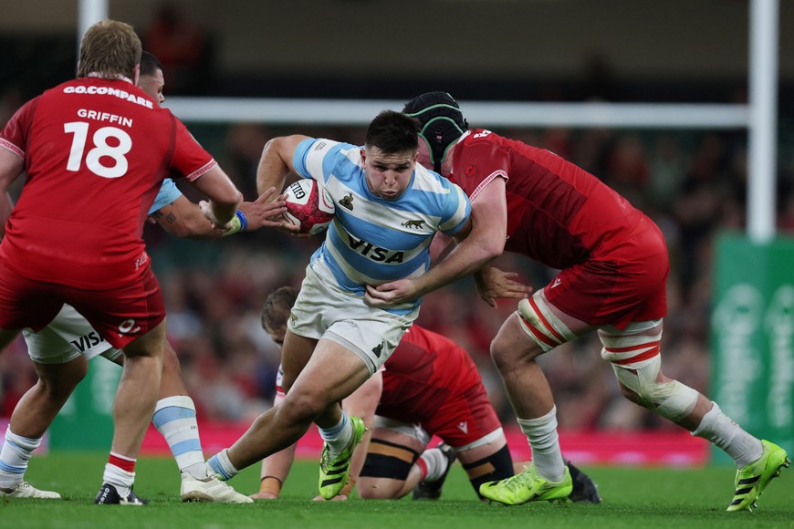 Rugby Union - Autumn Internationals - Wales v Argentina - Principality Stadium, Cardiff, Wales, Britain - November 9, 2025
Argentina's Justo Piccardo in action with Wales' Adam Beard Action Images via Reuters/Paul Childs