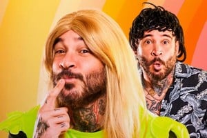 ¿Dónde está Wali? Iturriaga en la piel de la Jenny (el personaje que más caló en el público) y de Juan Carlos, su atribulado marido. Foto: Gentileza producción