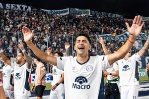 El encuentro fue una excusa para los festejos de la Lepra. Crédito: Independiente Rivadavia