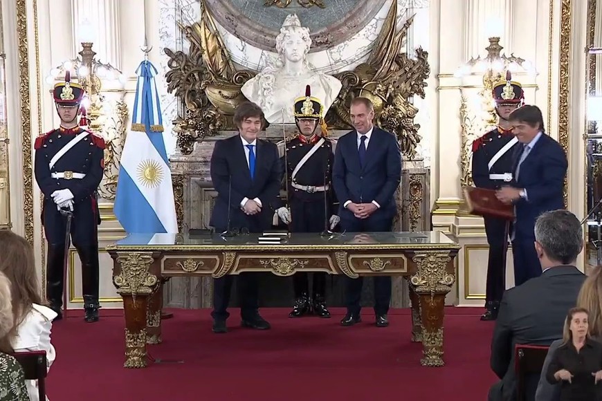 Santilli juró como ministro (captura)