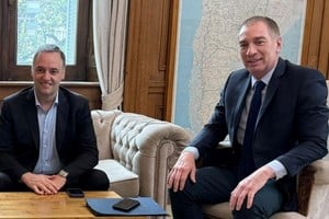 Santilli y Adorni, nuevos ejes del gobierno