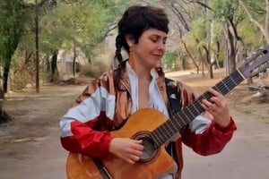 Desde San Marcos Sierras, Córdoba, llega esta artista que ha sabido conquistar públicos diversos a lo largo de más de 300 funciones en Argentina. Foto: Gentileza producción