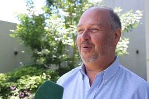 Alfonso Paz Demasi, actual titular del organismo, a quien se sumarán directores invitados, incluyendo a Abel Schaller y Jorge Céspedes. Foto: Gentileza UNL