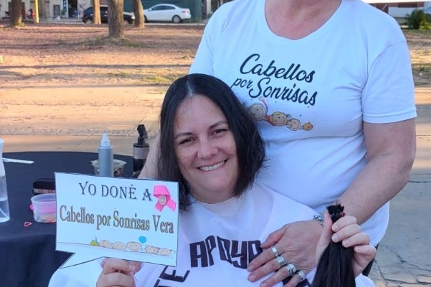 Cabellos por sonrisas en Vera