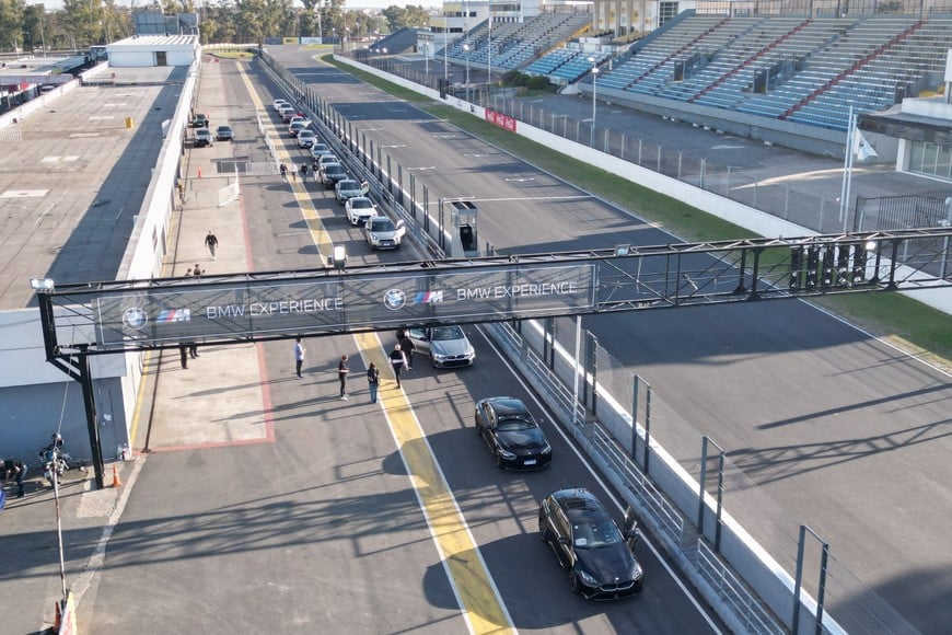 Con la presencia de 50 vehículos y más de 500 participantes, BMW Group Argentina celebró su exitoso BMW Experience en el Autódromo