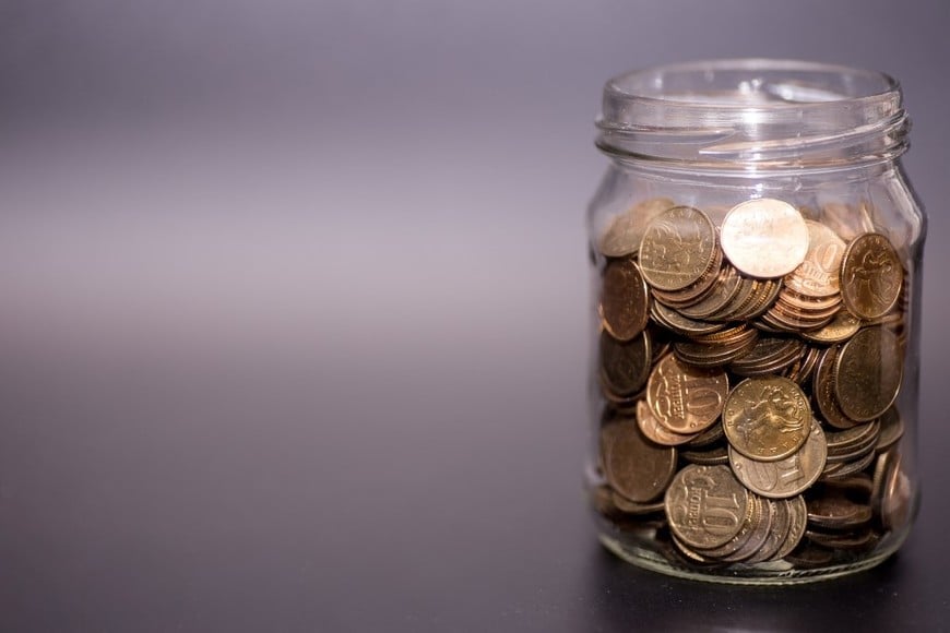 Colocar monedas cerca de la entrada ayuda a atraer oportunidades.