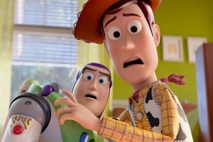 El adelanto combina humor, emoción y una mirada sobre la era digital.