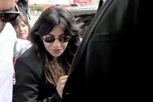 Gianinna Maradona declaró quebrada en llanto durante la audiencia en La Plata.
