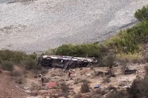 El colectivo luego del accidente.