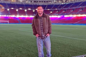 Visita inesperada, la de Messi en el Camp Nou.