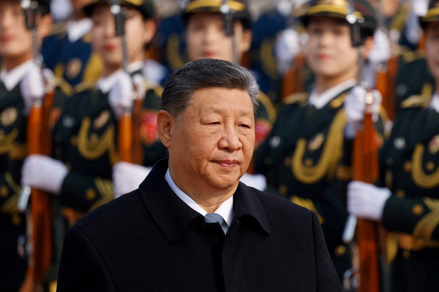 Chinese President Xi Jinping attends a welcoming ceremony for Spain's King Felipe VI (not pictured) at the Great Hall of the People in Beijing, China November 12, 2025. REUTERS/Maxim Shemetov/Pool