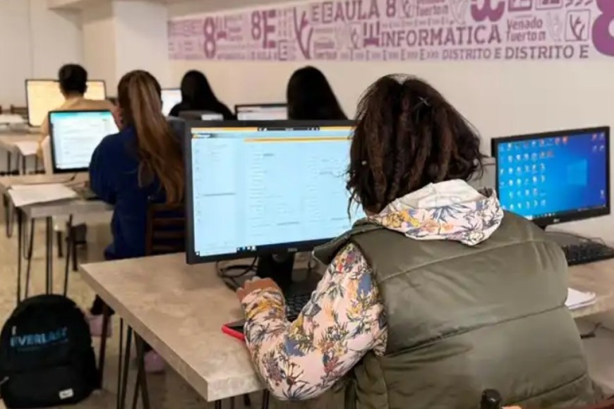 La capacitaciones ofrecidas por el municipio son clave para la inserción laboral y mejorar los CVs. Foto: MVT